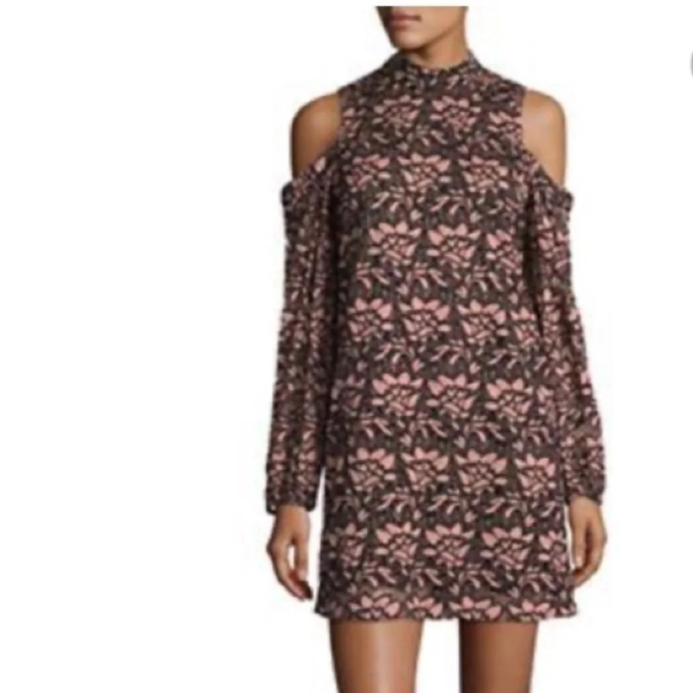 WAYF | PINK AND BLACK LACE OPEN SHOULDER DRESS
